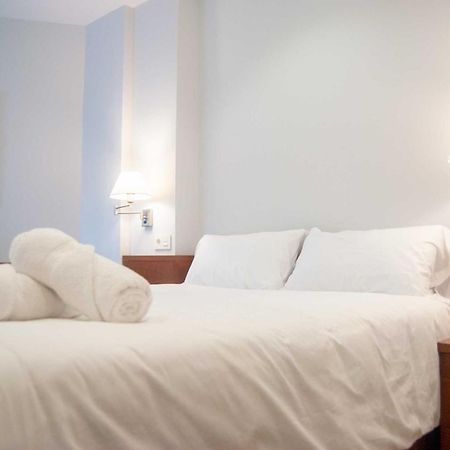 Apartamentos Dr28 A 250 M De La Playa Fuengirola Eksteriør billede