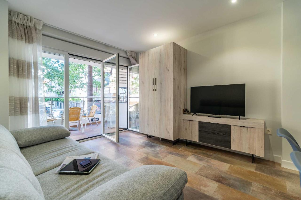 Apartamentos Dr28 A 250 M De La Playa Fuengirola Eksteriør billede