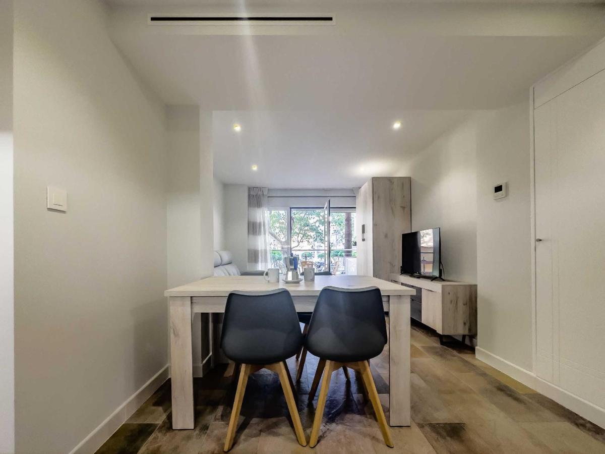 Apartamentos Dr28 A 250 M De La Playa Fuengirola Eksteriør billede